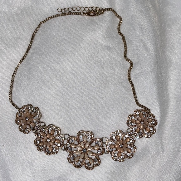 Flower Rhinestone Necklace - Picture 7 of 7